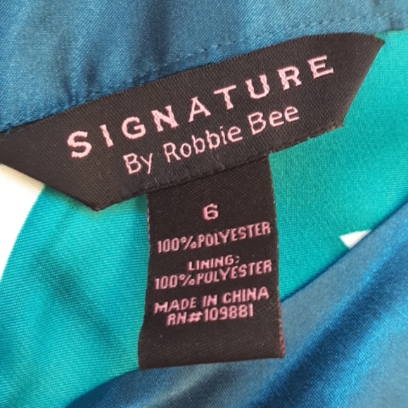 Signature by Robbie Bee dress - Picture 4 of 7